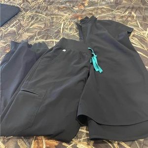 Womens Figs FREEx scrubs